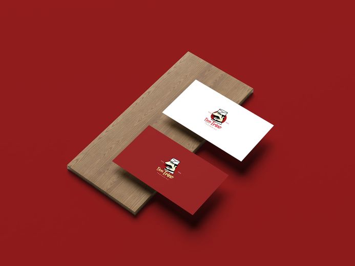 Tarjetas de presentación de Don Trino sobre fondo rojo